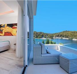 Luxury 6 Bedroom Brac Island Beach Front Villa With Heated Infinity Pool and lift near Sumartin sleeps 12